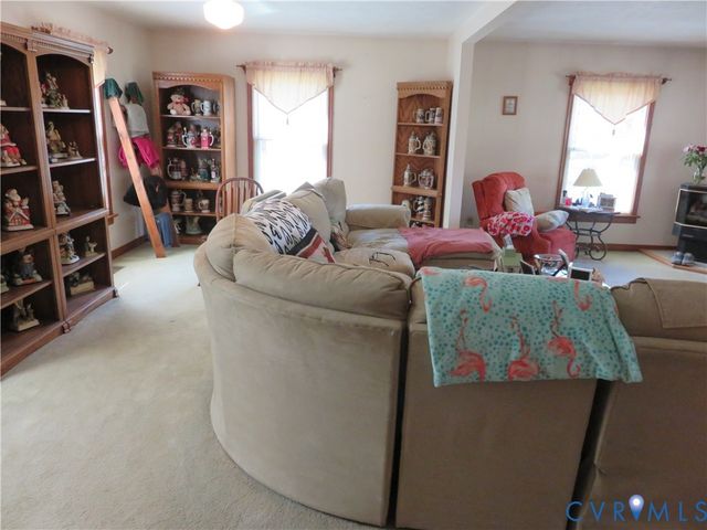 4621 New Kent Hwy, Quinton, VA 23141