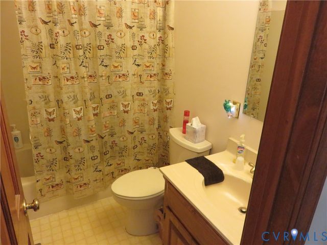 4621 New Kent Hwy, Quinton, VA 23141