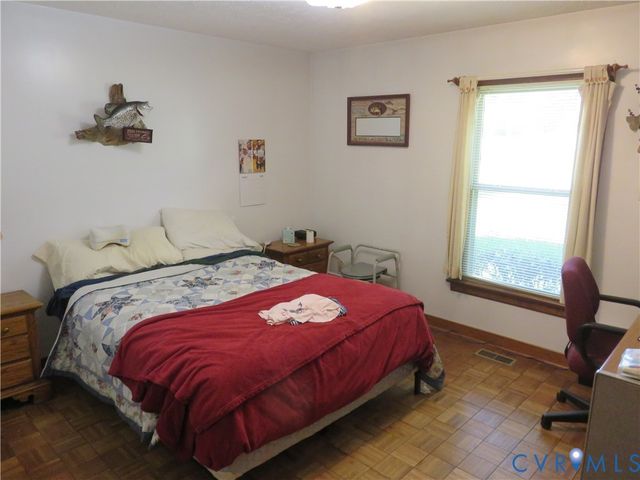 4621 New Kent Hwy, Quinton, VA 23141