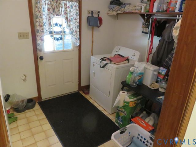 4621 New Kent Hwy, Quinton, VA 23141