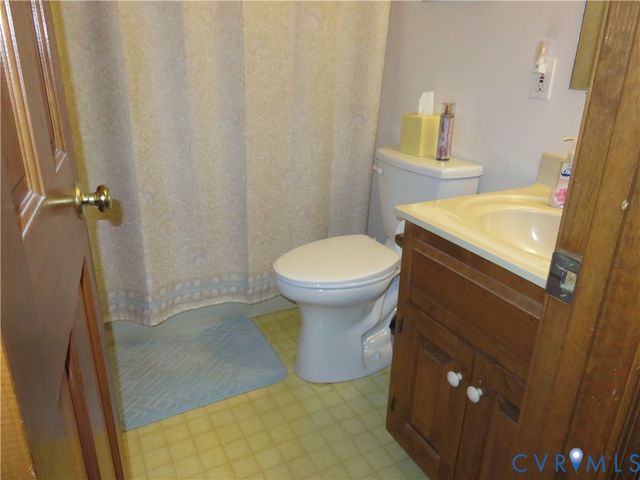 4621 New Kent Hwy, Quinton, VA 23141