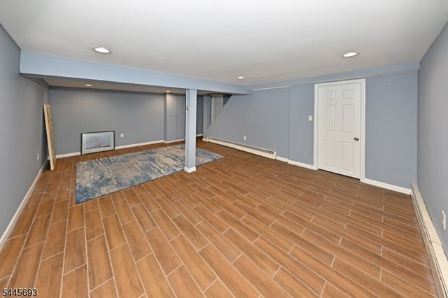 211 Spruce St, Midland Park Boro, NJ 07432
