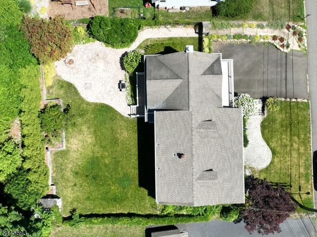 211 Spruce St, Midland Park Boro, NJ 07432