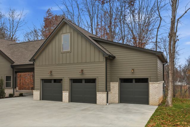 2957 Pace Rd, Clarksville, TN 37043