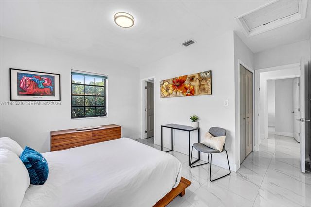 2560 SW 19th Ter, Miami, FL 33145