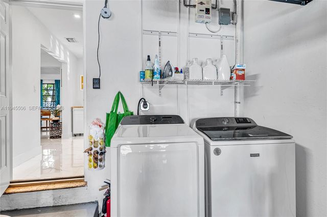 2560 SW 19th Ter, Miami, FL 33145