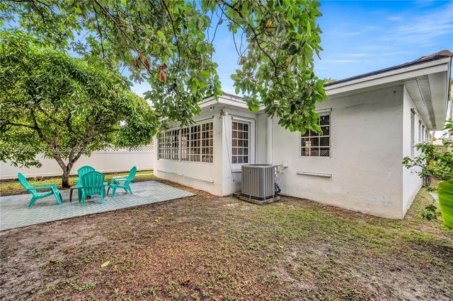 2560 SW 19th Ter, Miami, FL 33145