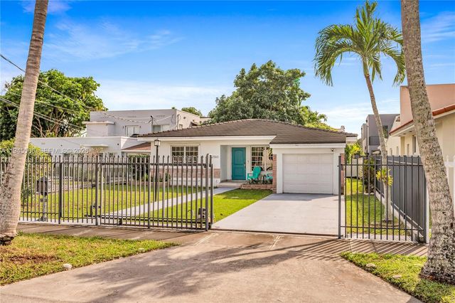 2560 SW 19th Ter, Miami, FL 33145