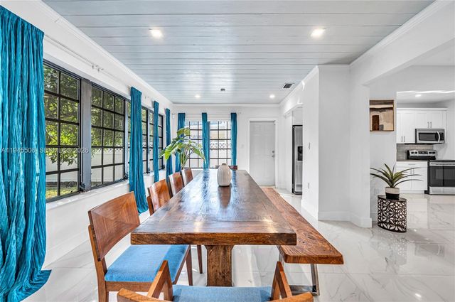 2560 SW 19th Ter, Miami, FL 33145