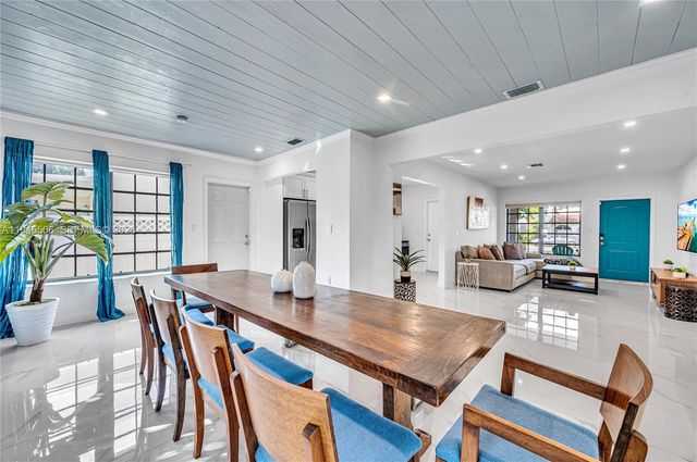 2560 SW 19th Ter, Miami, FL 33145