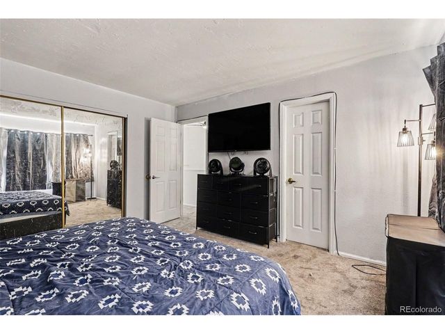 1194 S Troy St, Aurora, CO 80012