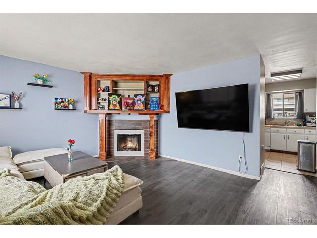1194 S Troy St, Aurora, CO 80012