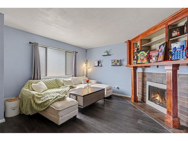 1194 S Troy St, Aurora, CO 80012