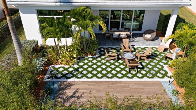 1850 SE Royale Preserve Way, Stuart, FL 34997