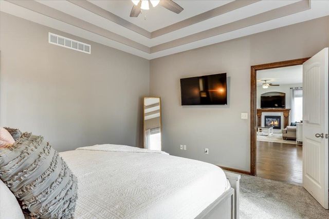 2332 N Lakeview Ct, Andover, KS 67002