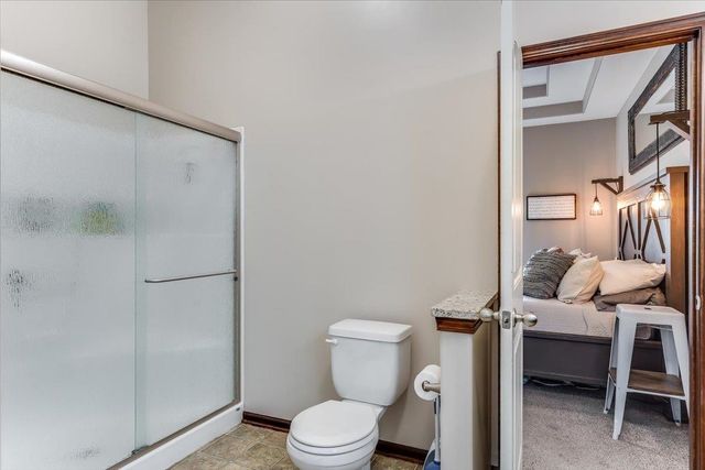 2332 N Lakeview Ct, Andover, KS 67002