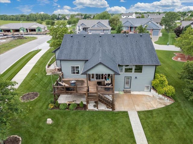 2332 N Lakeview Ct, Andover, KS 67002