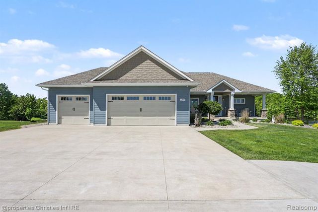 2260 Willow Bay Lane, Gladwin, MI 48624