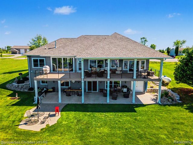 2260 Willow Bay Lane, Gladwin, MI 48624