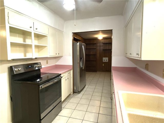 507 RIDGEWOOD Boulevard, Alexandria, LA 71301