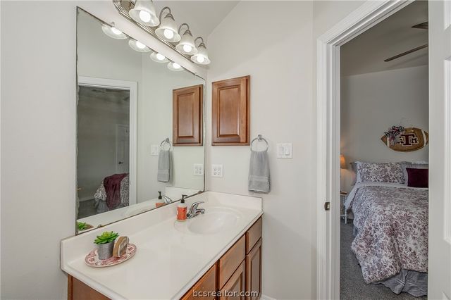 1198 Jones Butler Road 1905, College Station, TX 77840