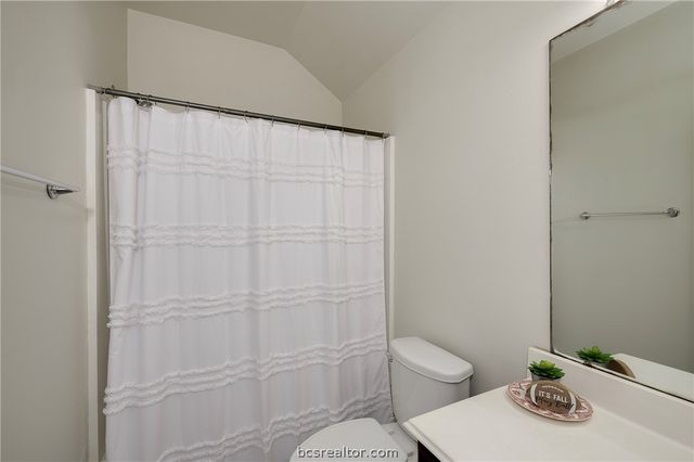 1198 Jones Butler Road 1905, College Station, TX 77840