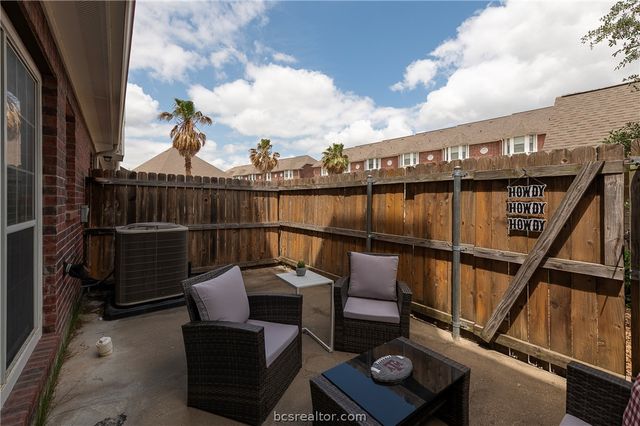 1198 Jones Butler Road 1905, College Station, TX 77840