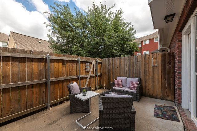 1198 Jones Butler Road 1905, College Station, TX 77840