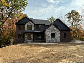 7118 Oak Ridge Court, Clarkston, MI 48348