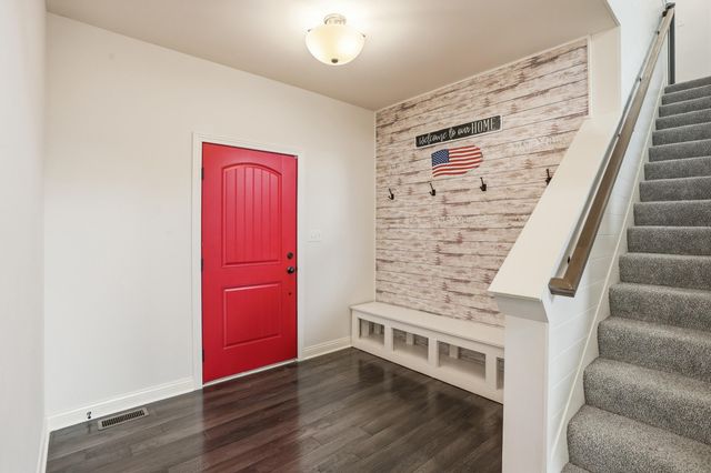 13331 Victoria Lane, Cedar Lake, IN 46303