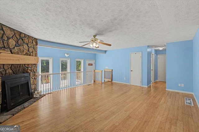 2276 Mohawk Trail, Acworth, GA 30102