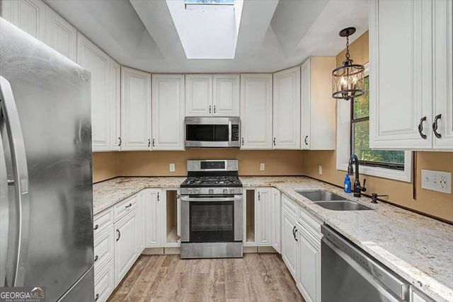 2276 Mohawk Trail, Acworth, GA 30102