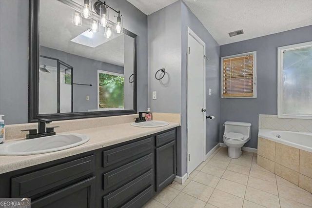 2276 Mohawk Trail, Acworth, GA 30102