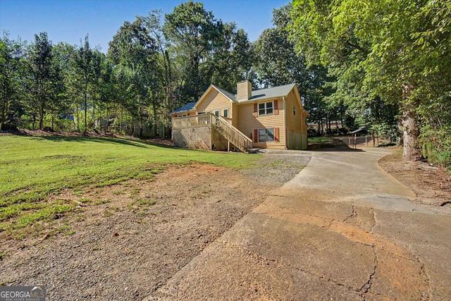 2276 Mohawk Trail, Acworth, GA 30102