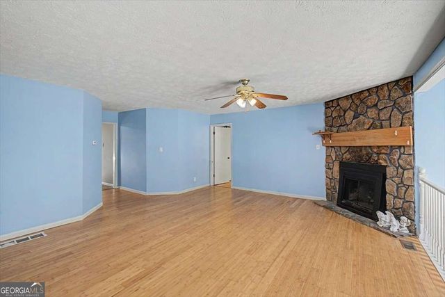 2276 Mohawk Trail, Acworth, GA 30102