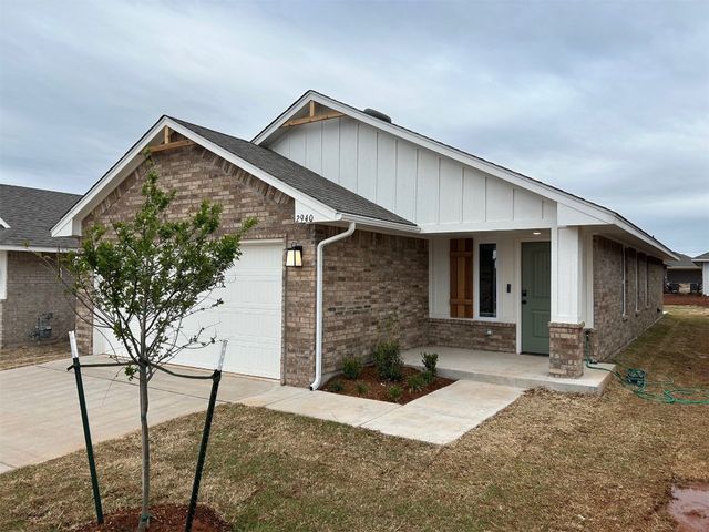 2940 NW 196th Place, Edmond, OK 73012