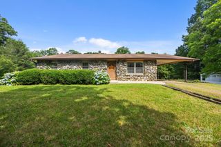 18 Progress Lane, Candler, NC 28715