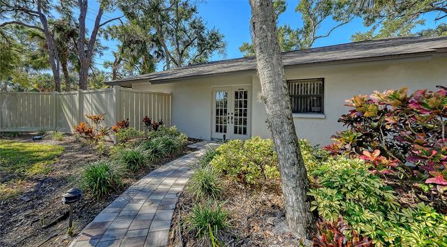 4716 OAK FOREST DRIVE W 56, Sarasota, FL 34231