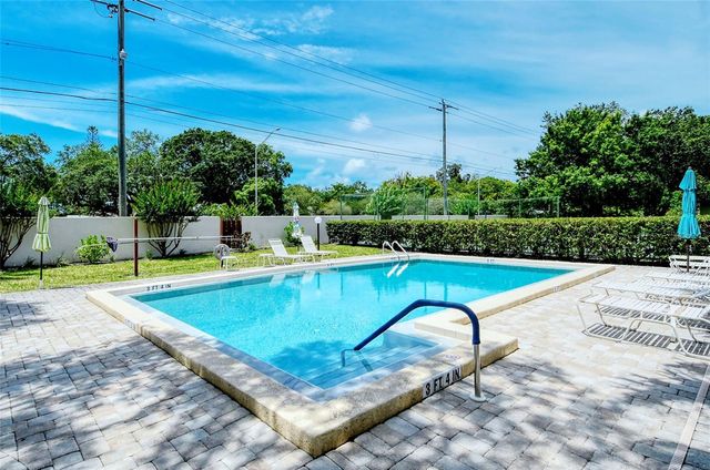 4716 OAK FOREST DRIVE W 56, Sarasota, FL 34231