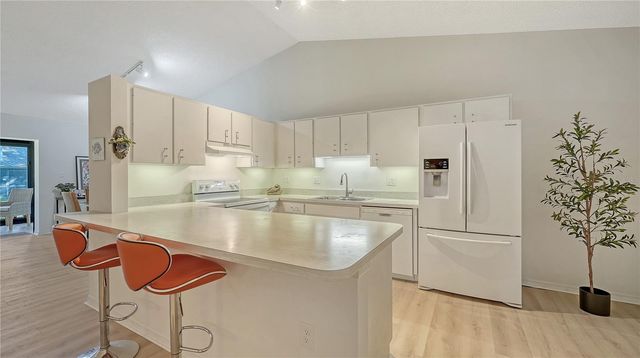 4716 OAK FOREST DRIVE W 56, Sarasota, FL 34231