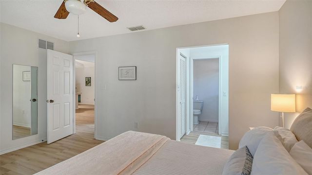 4716 OAK FOREST DRIVE W 56, Sarasota, FL 34231