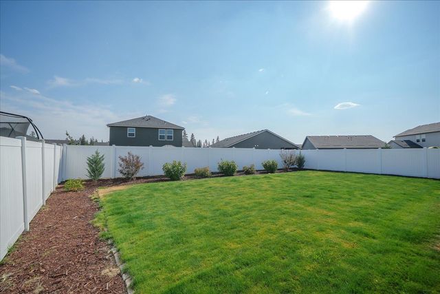 8505 W Red Ave, Cheney, WA 99004