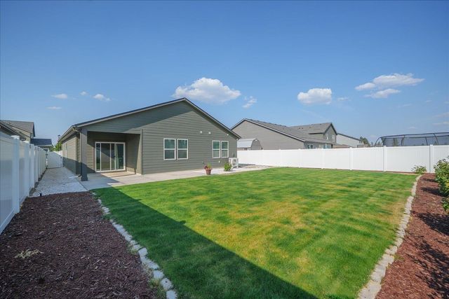 8505 W Red Ave, Cheney, WA 99004
