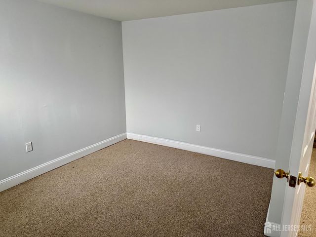 139 Rues Lane, East Brunswick, NJ 08816