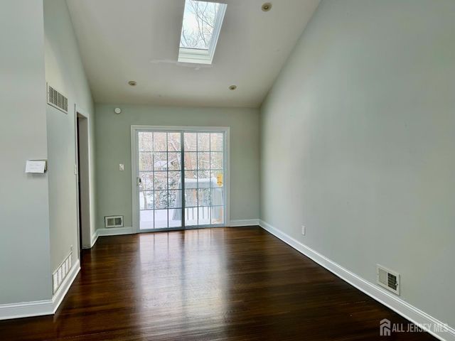 139 Rues Lane, East Brunswick, NJ 08816