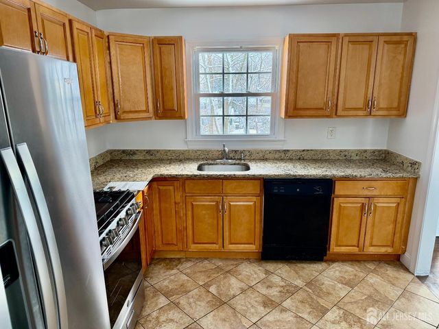 139 Rues Lane, East Brunswick, NJ 08816