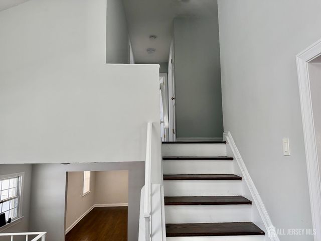 139 Rues Lane, East Brunswick, NJ 08816