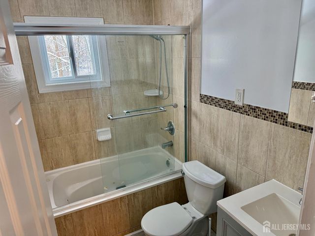 139 Rues Lane, East Brunswick, NJ 08816