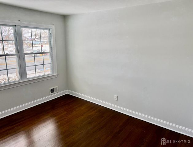 139 Rues Lane, East Brunswick, NJ 08816