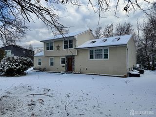 139 Rues Lane, East Brunswick, NJ 08816